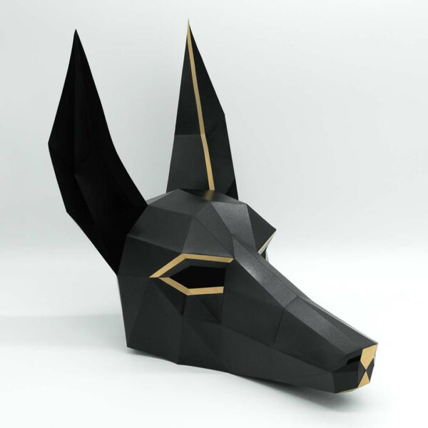 Máscara de Anubis de papel 3D hecha con plantillas de un PDF descargable