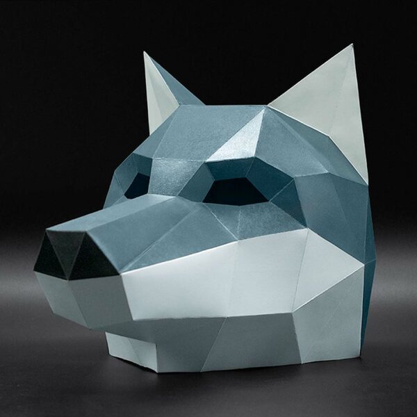 Máscara de perro de papel geométrica hecha con plantillas de un PDF descargable