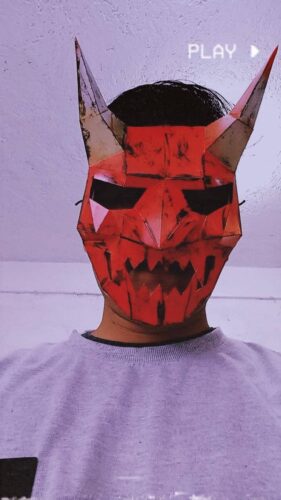Máscara de diablo japonés de papel